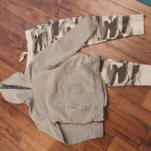 Boys XL sweat suit